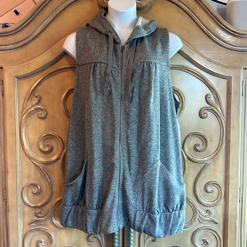 NWT Style Me Vest